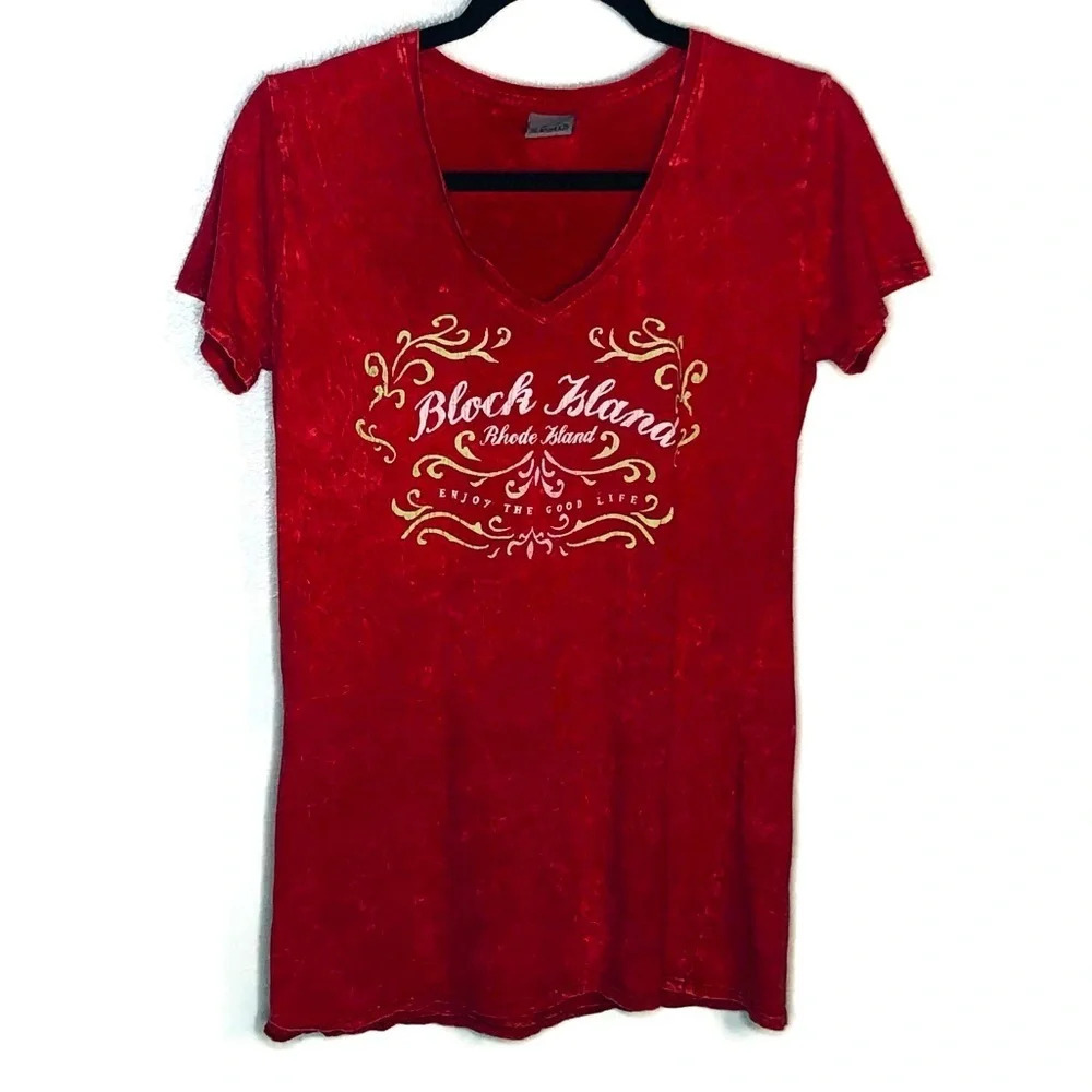 Emu women’s tee from Block Island Rhode Island L.